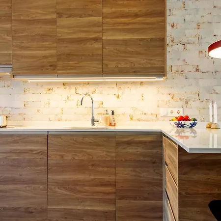 Con Piscina Y Garaje Nerja