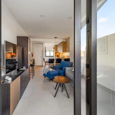 Appartement Terrace, Views, Pool&garage In *