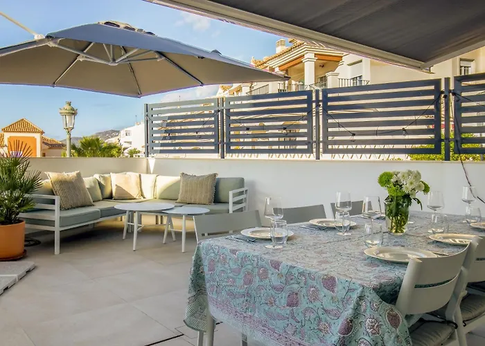 Terrace, Views, Pool And Garage Apartament In Nerja Apartment *