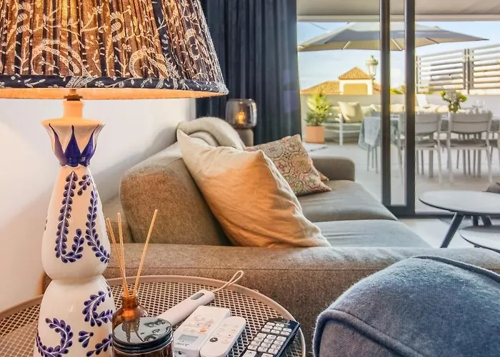 Nerja Apartamento con Piscina y Garaje