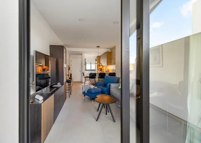 Apartment Terrace, Views, Pool And Garage Apartament In Nerja *